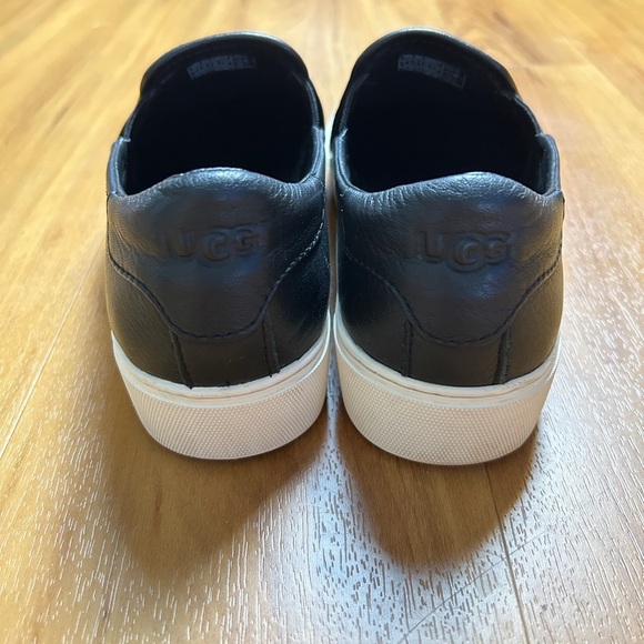 UGG Women’s Black Leather Moccasins with White Soles Size 7 - Picture 3 of 13